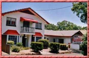 Whiteoaks Motel & Lodges Toowoomba Extérieur photo